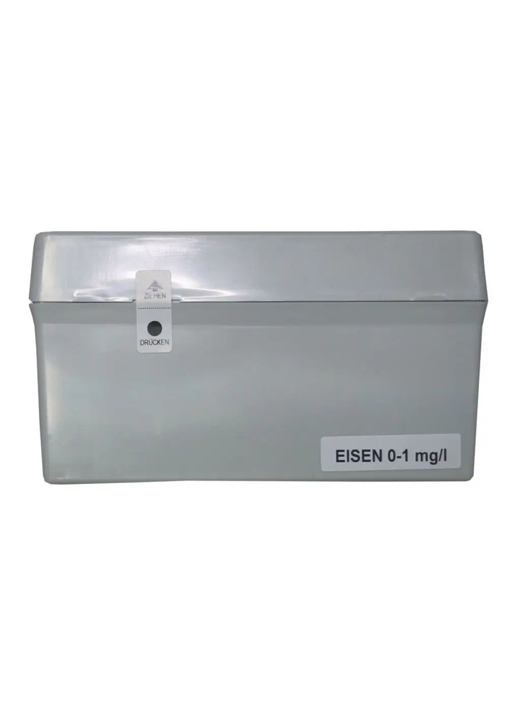 Messbesteck in silberner Verpackung zur Bestimmung des Eisengehalts, beschriftet mit "EISEN 0-1 mg/l", Hersteller Judo.